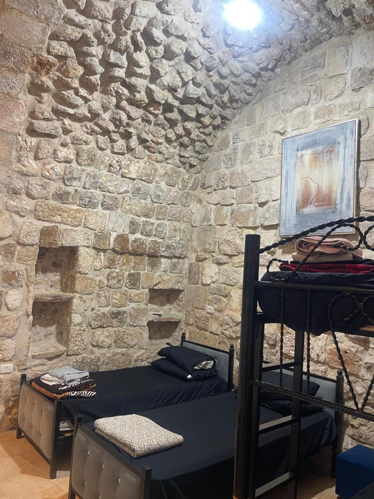 Bab El-Silsileh Hostel Jerusalem Ngoại thất bức ảnh