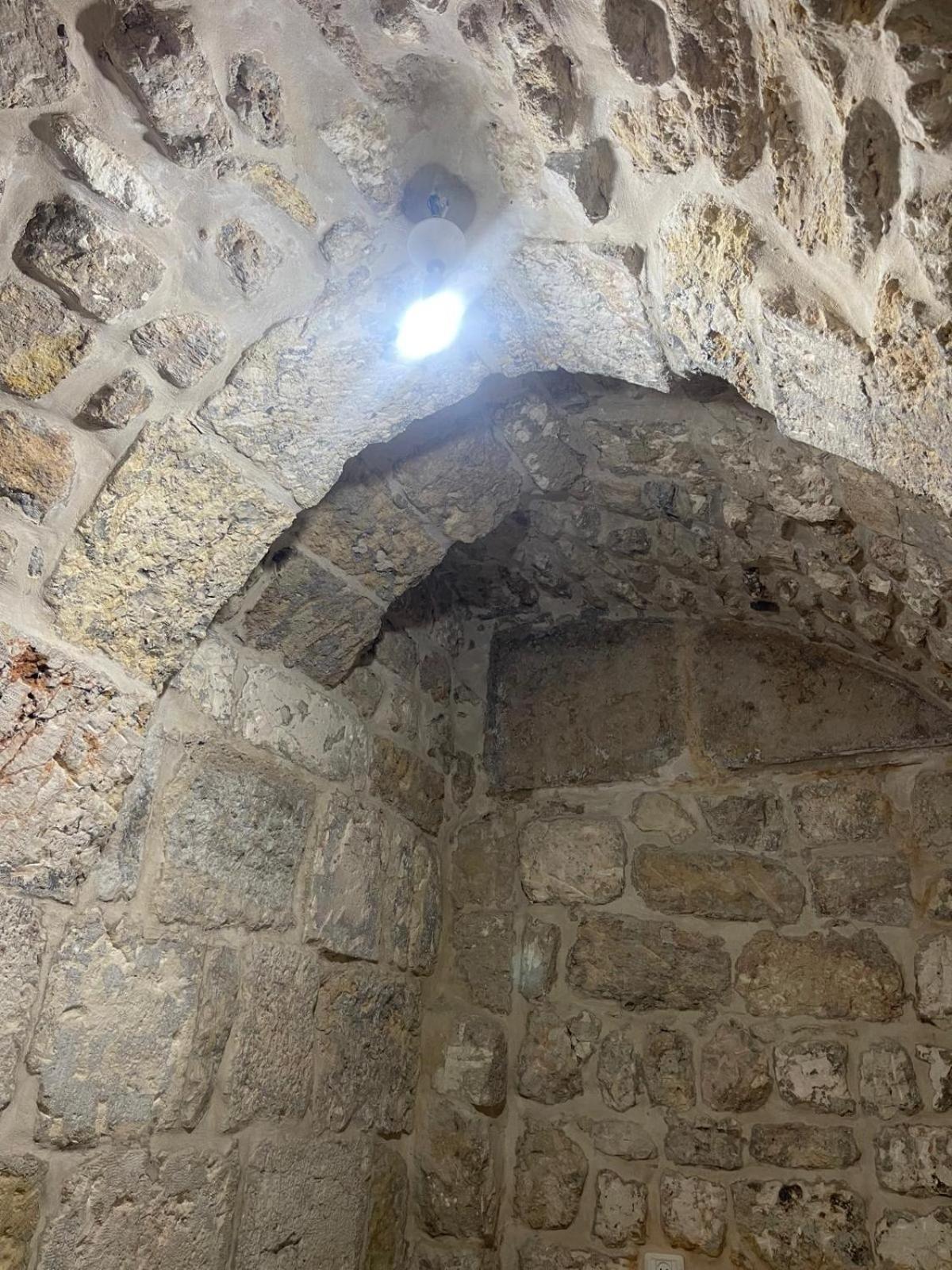 Bab El-Silsileh Hostel Jerusalem Ngoại thất bức ảnh