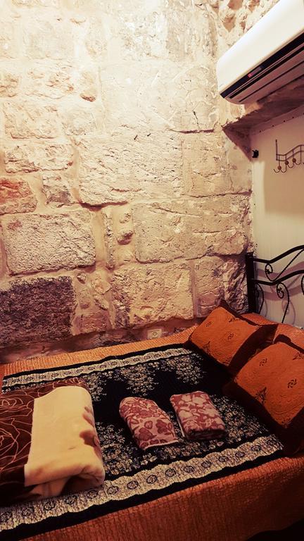 Bab El-Silsileh Hostel Jerusalem Ngoại thất bức ảnh
